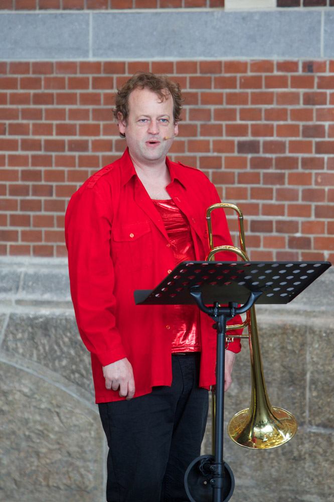 Cindy Bernard, The Inquisitive Musician, Stedelijk Museum