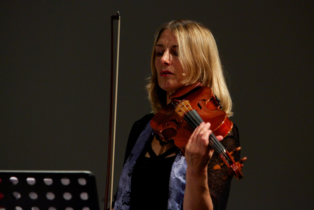 Cindy Bernard, The Inquisitive Musician, Stedelijk Museum