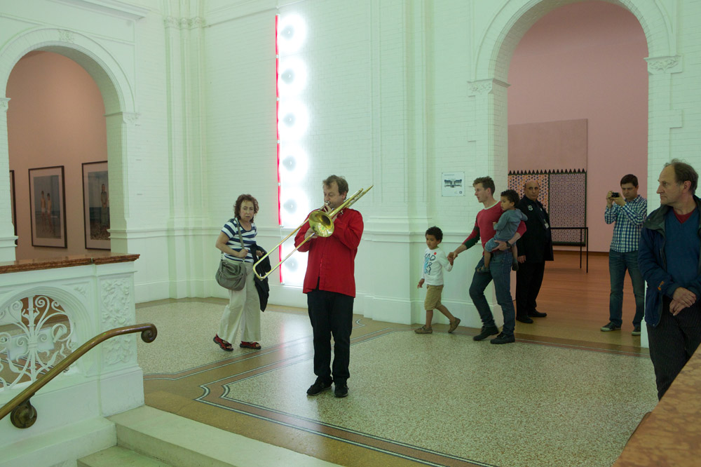 Cindy Bernard, The Inquisitive Musician, Stedelijk Museum